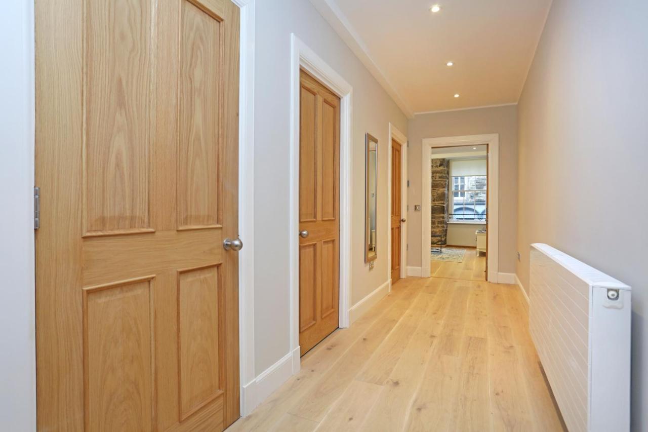 Joivy Beautiful 2 Bed Flat On The Royal Mile Apartamento Edimburgo Exterior foto
