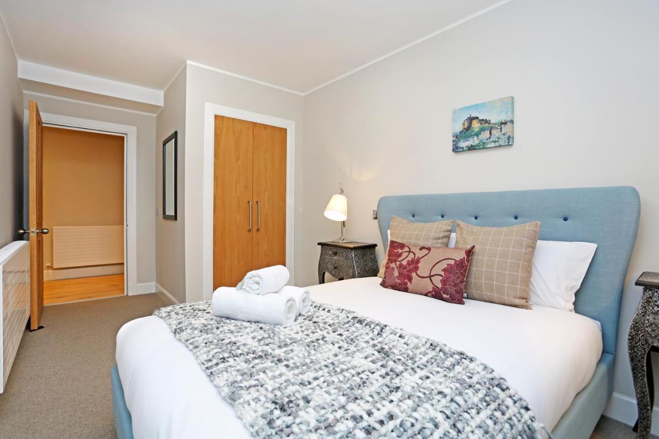 Joivy Refurbished Home On The Royal Mile Edimburgo Exterior foto