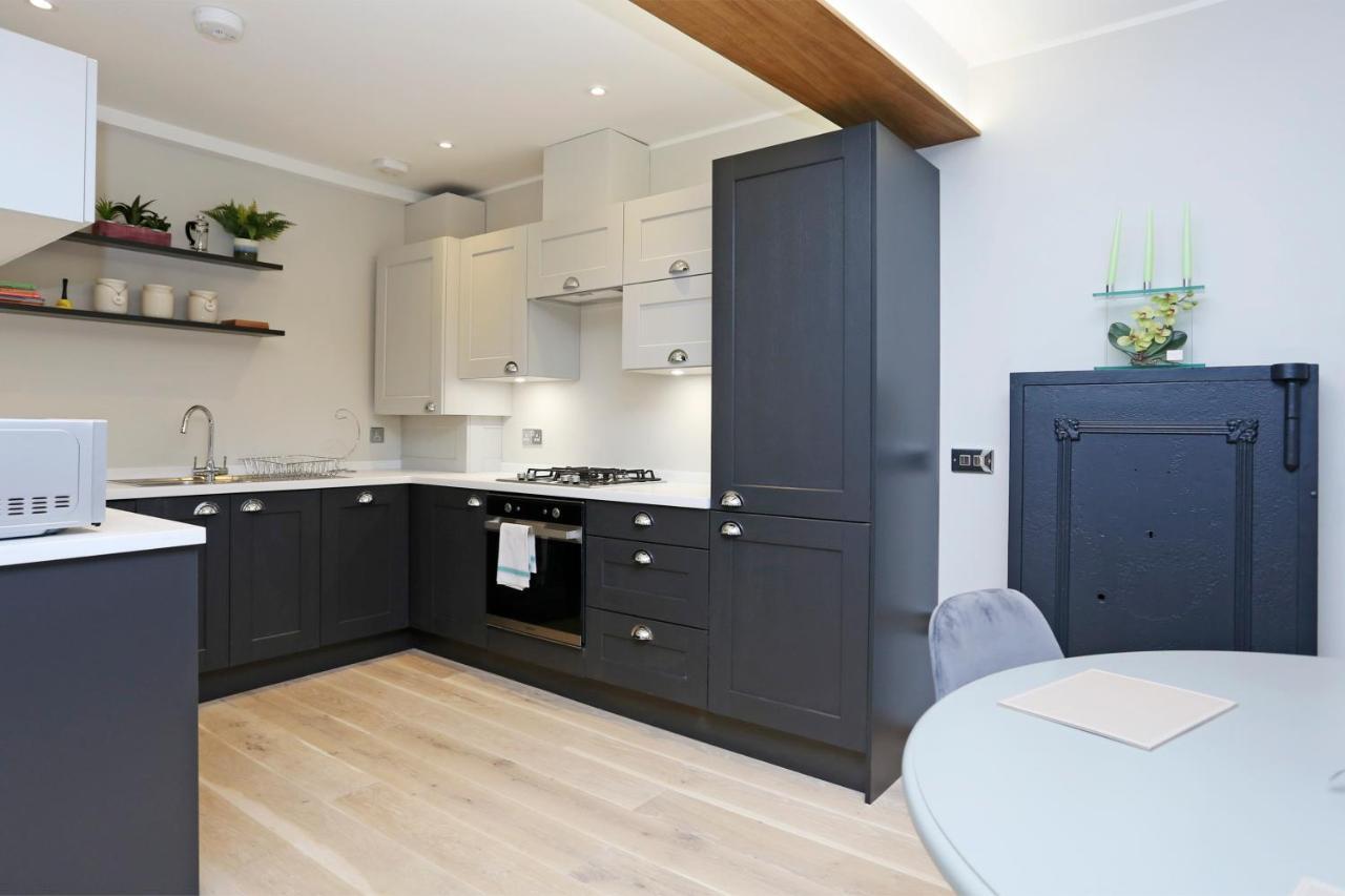 Joivy Refurbished Home On The Royal Mile Edimburgo Exterior foto