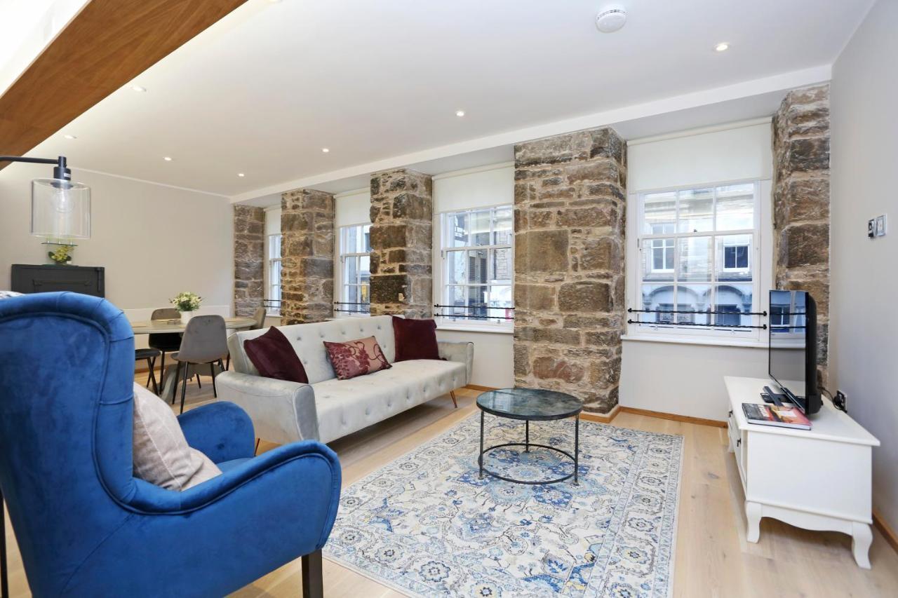 Joivy Beautiful 2 Bed Flat On The Royal Mile Apartamento Edimburgo Exterior foto